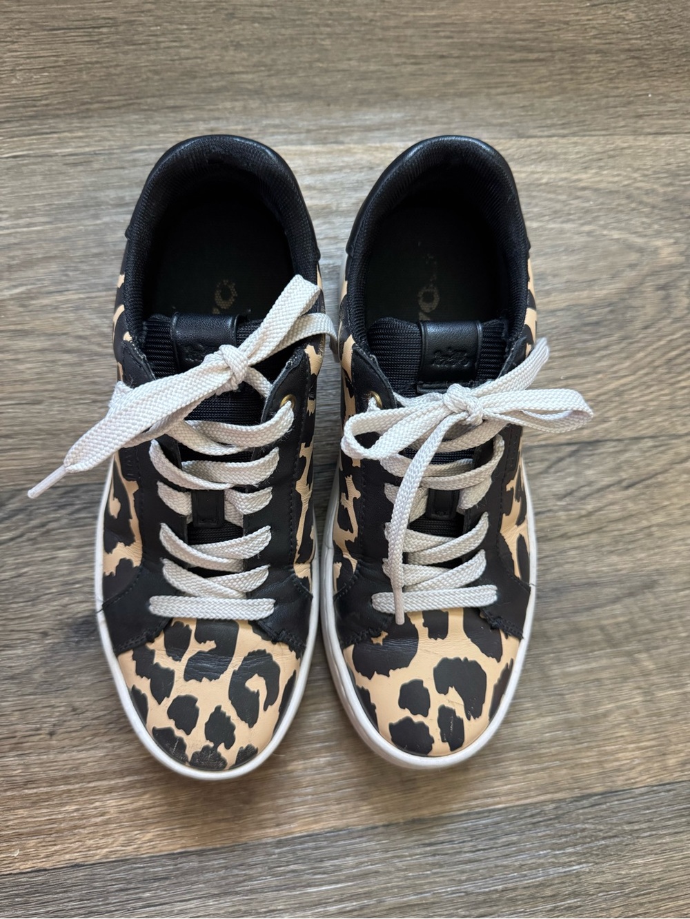Coach CQ337 Leopard Print Low Top Lace-Up Sneakers Black/Beige Rubber Sole 6